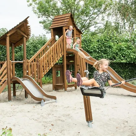 홀리데이파크 De Boshoek - Luxe Groepsverblijven Op De Veluwe *