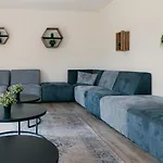 ホリデーパーク De Boshoek - Luxe Groepsverblijven Op De Veluwe フォールトハイゼン