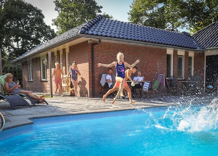 Parque de vacaciones De Boshoek - Luxe Groepsverblijven Op De Veluwe Voorthuizen